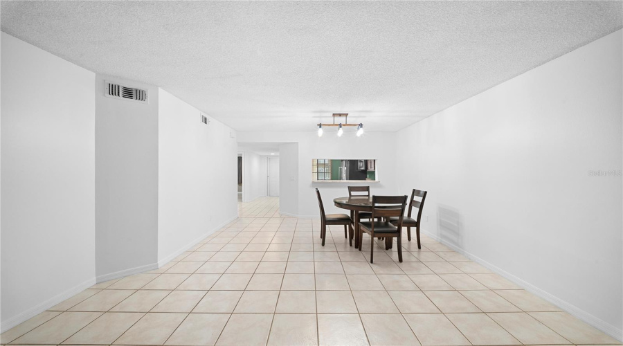 Naples, Florida 34109, 2 Bedroom Bedrooms, ,2 Bathroombathrooms,Residential,For Sale,Jewel,0,Mfrtb8512211
