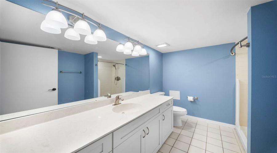 Naples, Florida 34109, 2 Bedroom Bedrooms, ,2 Bathroombathrooms,Residential,For Sale,Jewel,0,Mfrtb8512211