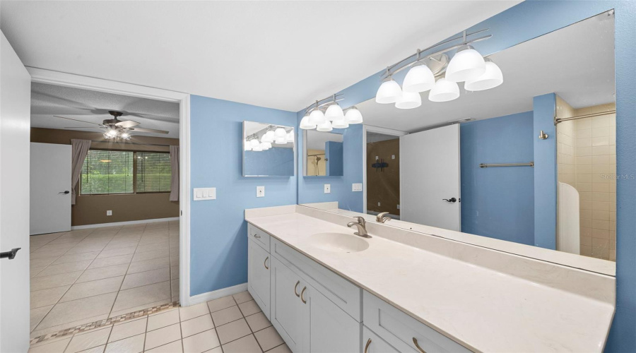 Naples, Florida 34109, 2 Bedroom Bedrooms, ,2 Bathroombathrooms,Residential,For Sale,Jewel,0,Mfrtb8512211