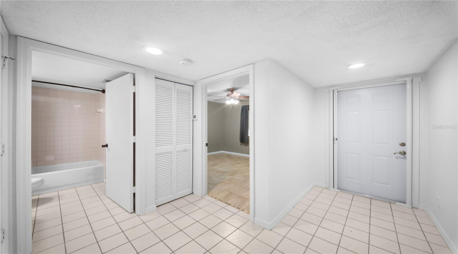 Naples, Florida 34109, 2 Bedroom Bedrooms, ,2 Bathroombathrooms,Residential,For Sale,Jewel,0,Mfrtb8512211