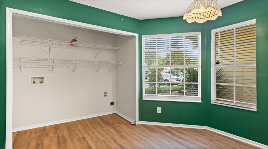 Apopka, Florida 32703, 3 Bedroom Bedrooms, ,2 Bathroombathrooms,Residential,For Sale,Lancaster,0,Mfro6435850