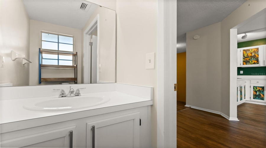 Apopka, Florida 32703, 3 Bedroom Bedrooms, ,2 Bathroombathrooms,Residential,For Sale,Lancaster,0,Mfro6435850