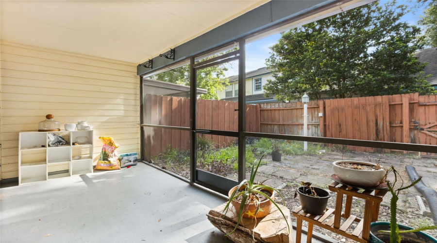 Apopka, Florida 32703, 3 Bedroom Bedrooms, ,2 Bathroombathrooms,Residential,For Sale,Lancaster,0,Mfro6435850