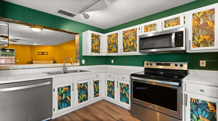Apopka, Florida 32703, 3 Bedroom Bedrooms, ,2 Bathroombathrooms,Residential,For Sale,Lancaster,0,Mfro6435850