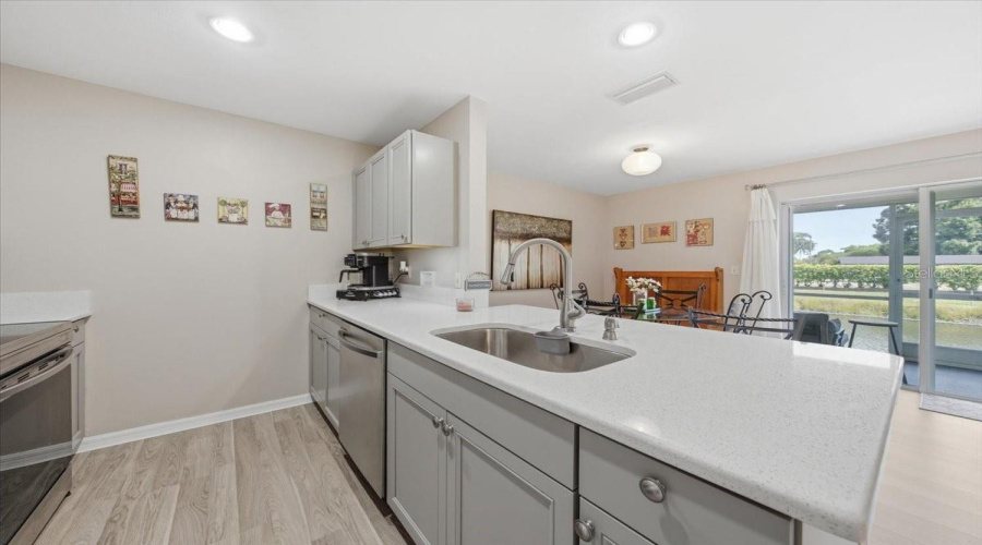 Pinellas Park, Florida 33781, 2 Bedroom Bedrooms, ,1 Bathroombathrooms,Residential,For Sale,67Th,0,Mfrtb8526443