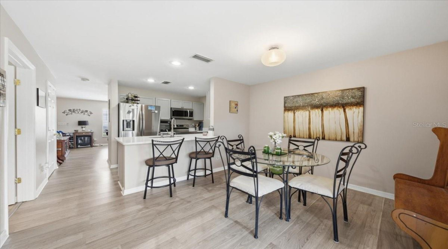 Pinellas Park, Florida 33781, 2 Bedroom Bedrooms, ,1 Bathroombathrooms,Residential,For Sale,67Th,0,Mfrtb8526443