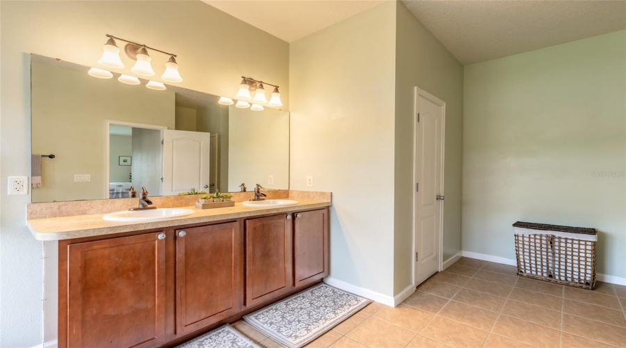 Ormond Beach, Florida 32174, 4 Bedroom Bedrooms, ,3 Bathroombathrooms,Residential,For Sale,Herringbone,0,Mfrfc320919