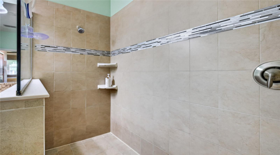Clermont, Florida 34711, 3 Bedroom Bedrooms, ,2 Bathroombathrooms,Residential,For Sale,Kinley Brooke,0,Mfro6410225