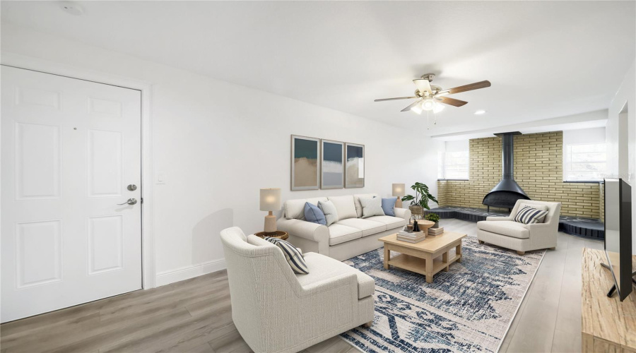 Sanford, Florida 32771, 3 Bedroom Bedrooms, ,1 Bathroombathrooms,Residential,For Sale,Hays,0,Mfrtb8521395