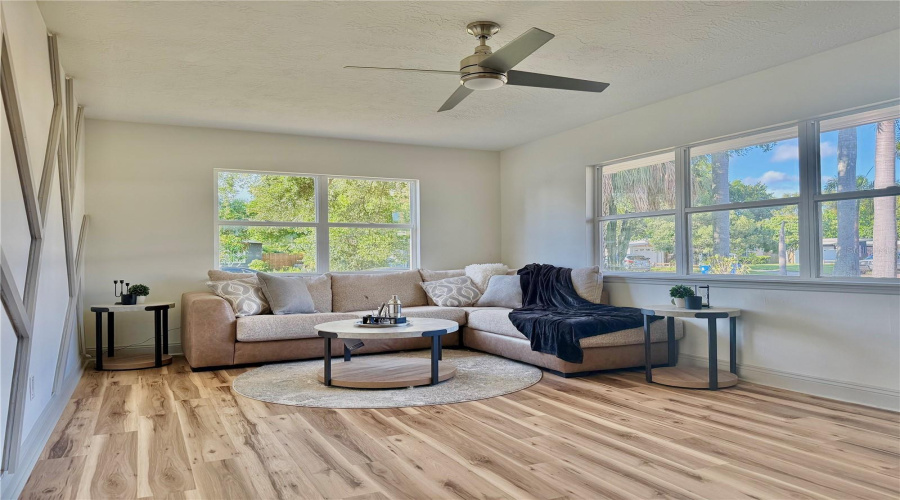 St Petersburg, Florida 33710, 3 Bedroom Bedrooms, ,2 Bathroombathrooms,Residential,For Sale,11Th,0,Mfrtb8490160