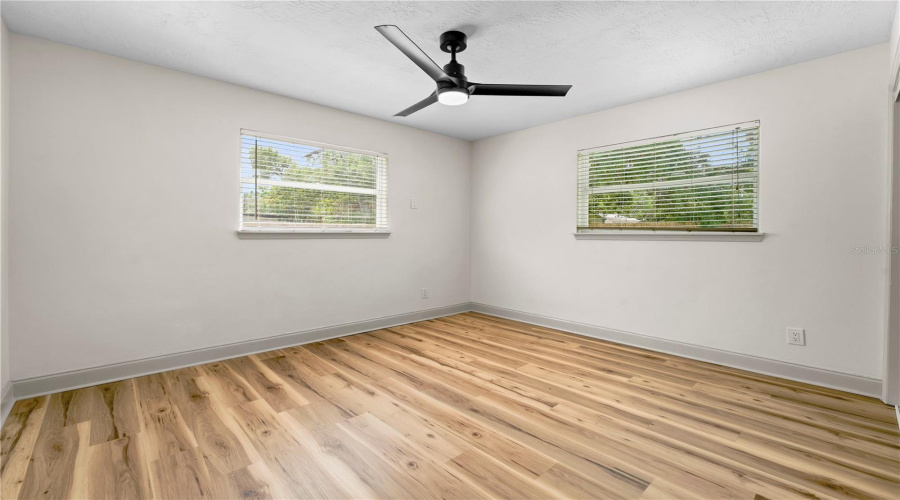 St Petersburg, Florida 33710, 3 Bedroom Bedrooms, ,2 Bathroombathrooms,Residential,For Sale,11Th,0,Mfrtb8490160