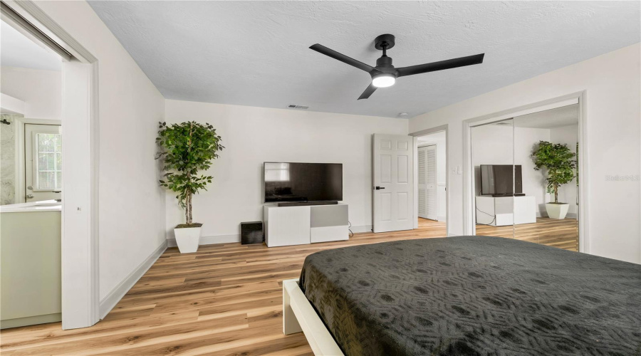 St Petersburg, Florida 33710, 3 Bedroom Bedrooms, ,2 Bathroombathrooms,Residential,For Sale,11Th,0,Mfrtb8490160