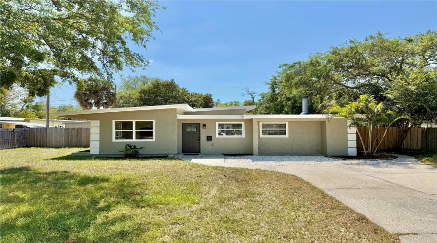 St Petersburg, Florida 33710, 3 Bedroom Bedrooms, ,2 Bathroombathrooms,Residential,For Sale,11Th,0,Mfrtb8490160