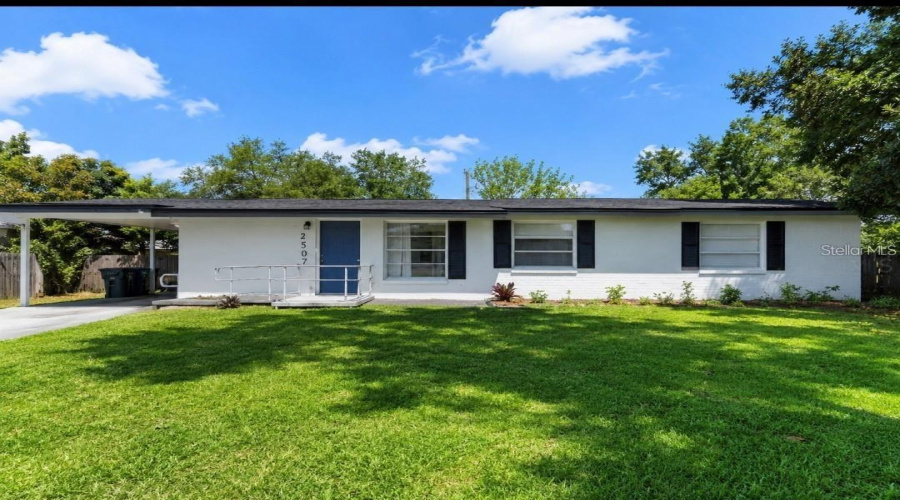 Lakeland, Florida 33801, 4 Bedroom Bedrooms, ,2 Bathroombathrooms,Residential,For Sale,Coral,0,Mfrs5154810