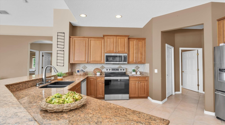 Palm Harbor, Florida 34685, 4 Bedroom Bedrooms, ,3 Bathroombathrooms,Residential,For Sale,Cove,0,Mfrtb8525161