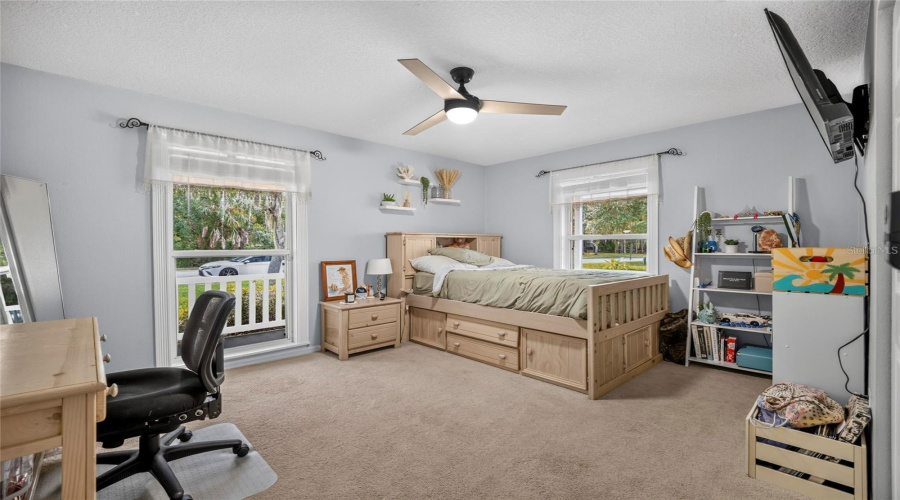 Bradenton, Florida 34212, 4 Bedroom Bedrooms, ,3 Bathroombathrooms,Residential,For Sale,Woodview,0,Mfra4704232