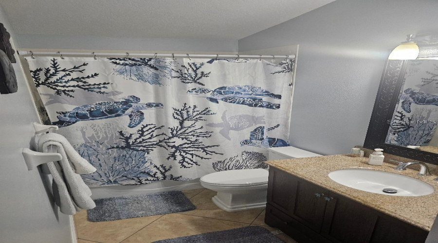 Bradenton, Florida 34212, 4 Bedroom Bedrooms, ,3 Bathroombathrooms,Residential,For Sale,Woodview,0,Mfra4704232