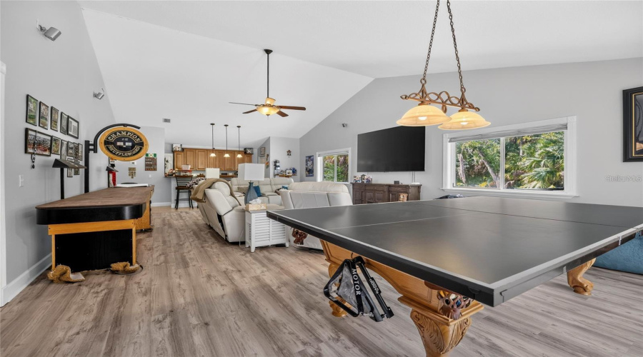 Bradenton, Florida 34212, 4 Bedroom Bedrooms, ,3 Bathroombathrooms,Residential,For Sale,Woodview,0,Mfra4704232
