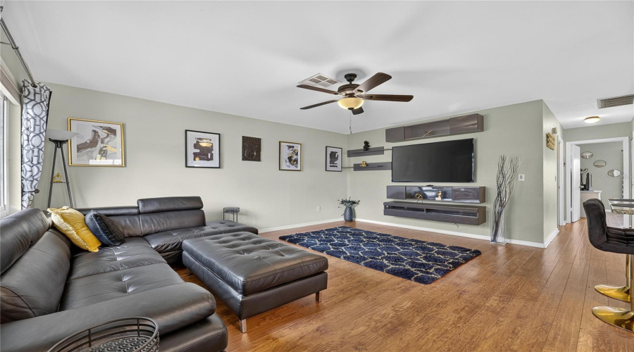 Sun City Center, Florida 33573, 2 Bedroom Bedrooms, ,2 Bathroombathrooms,Residential,For Sale,Gloucester,0,Mfrtb8542501