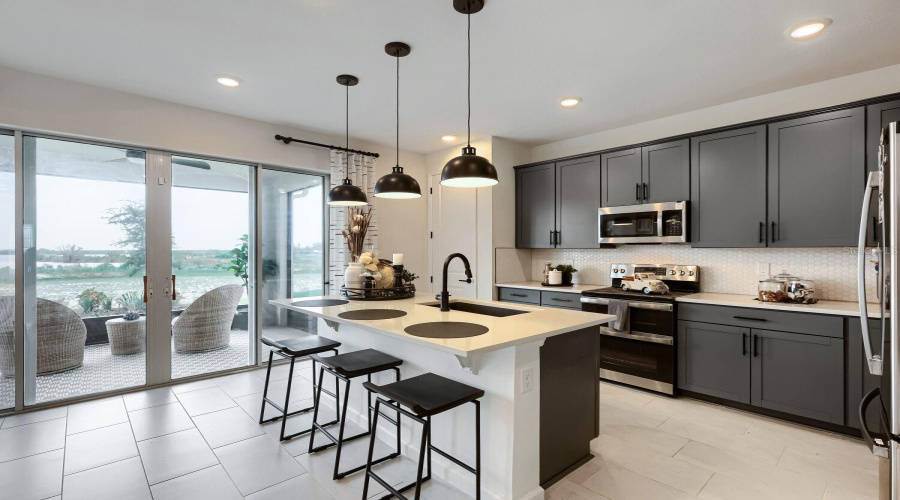 Lake Alfred, Florida 33850, 4 Bedroom Bedrooms, ,3 Bathroombathrooms,Residential,For Sale,Griffon,0,Mfrtb8516459