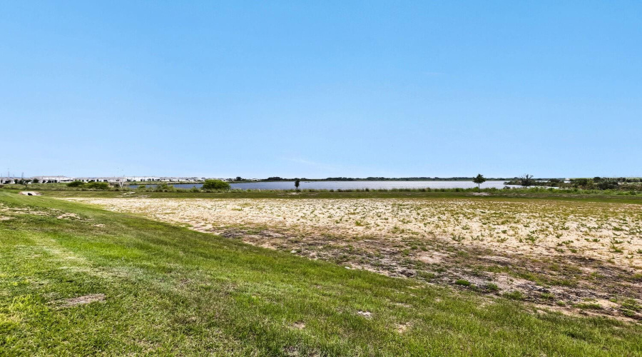 Lake Alfred, Florida 33850, 4 Bedroom Bedrooms, ,3 Bathroombathrooms,Residential,For Sale,Griffon,0,Mfrtb8516459