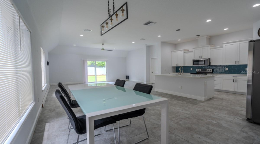 Tampa, Florida 33617, 5 Bedroom Bedrooms, ,3 Bathroombathrooms,Residential,For Sale,Chilkoot,0,Mfra4704231