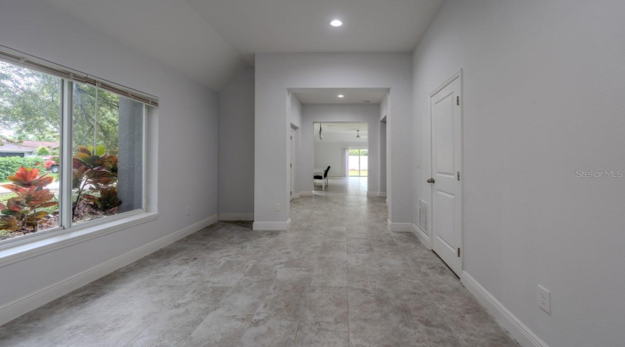 Tampa, Florida 33617, 5 Bedroom Bedrooms, ,3 Bathroombathrooms,Residential,For Sale,Chilkoot,0,Mfra4704231