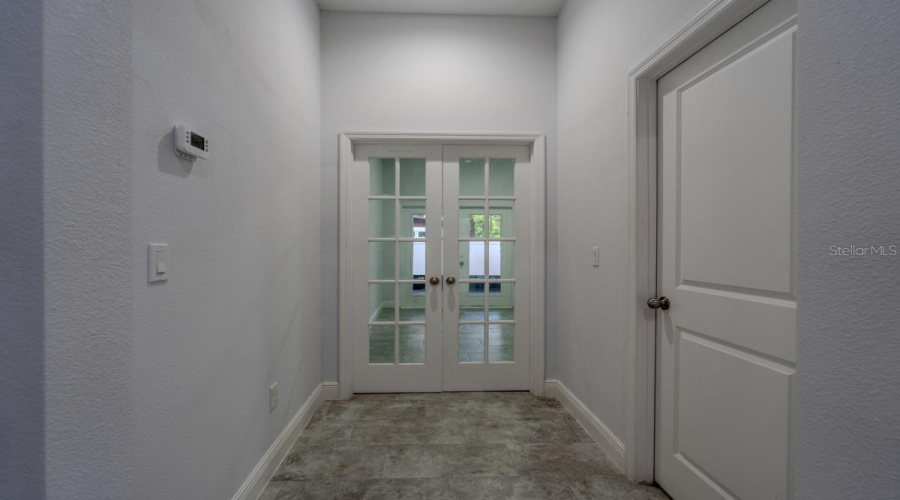 Tampa, Florida 33617, 5 Bedroom Bedrooms, ,3 Bathroombathrooms,Residential,For Sale,Chilkoot,0,Mfra4704231