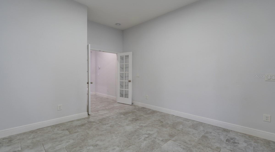 Tampa, Florida 33617, 5 Bedroom Bedrooms, ,3 Bathroombathrooms,Residential,For Sale,Chilkoot,0,Mfra4704231