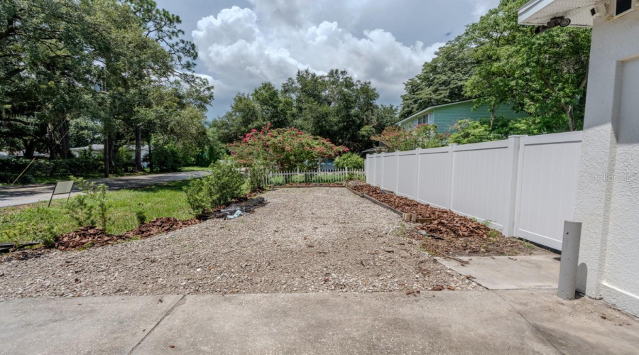 Tampa, Florida 33617, 5 Bedroom Bedrooms, ,3 Bathroombathrooms,Residential,For Sale,Chilkoot,0,Mfra4704231