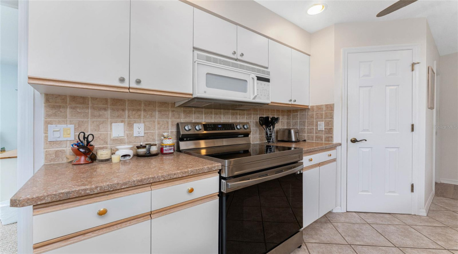 Port Charlotte, Florida 33953, 2 Bedroom Bedrooms, ,2 Bathroombathrooms,Residential,For Sale,Willow Glen,0,Mfrd6148528