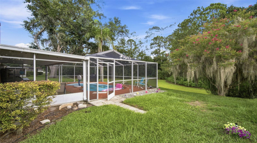Valrico, Florida 33596, 3 Bedroom Bedrooms, ,2 Bathroombathrooms,Residential,For Sale,Hardwood,0,Mfrtb8526886