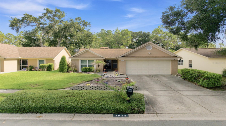 Valrico, Florida 33596, 3 Bedroom Bedrooms, ,2 Bathroombathrooms,Residential,For Sale,Hardwood,0,Mfrtb8526886