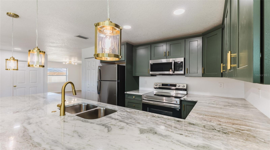 Englewood, Florida 34224, 3 Bedroom Bedrooms, ,2 Bathroombathrooms,Residential,For Sale,Spinnaker,0,Mfra4684449