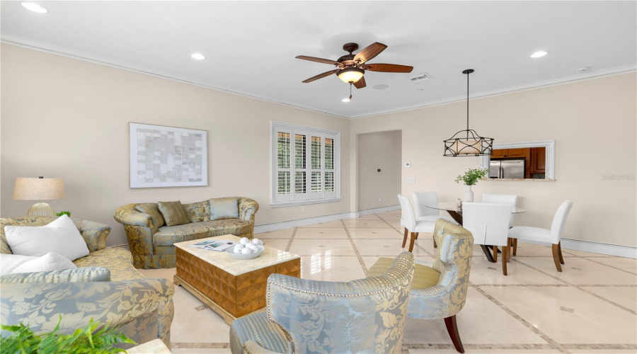 The Third-Floor Private Guest House'S Additional Living Space Offers An Elegant, Highly Adaptable Setting For Meetings, Entertaining, Relaxation Or Extended Stays.
