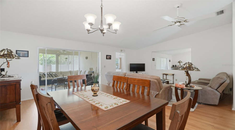 Holiday, Florida 34691, 2 Bedroom Bedrooms, ,2 Bathroombathrooms,Residential,For Sale,Sailmaker,0,Mfrtb8542704