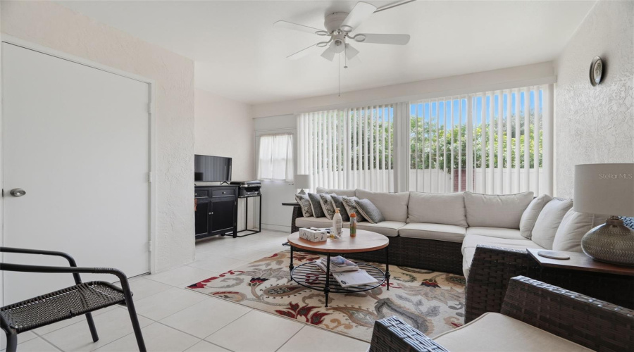 Holiday, Florida 34691, 2 Bedroom Bedrooms, ,2 Bathroombathrooms,Residential,For Sale,Sailmaker,0,Mfrtb8542704