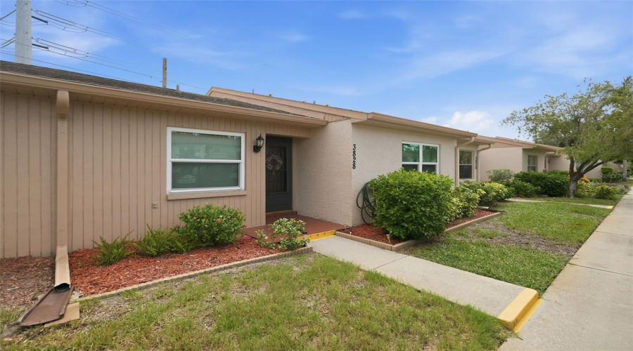 Holiday, Florida 34691, 2 Bedroom Bedrooms, ,2 Bathroombathrooms,Residential,For Sale,Sailmaker,0,Mfrtb8542704