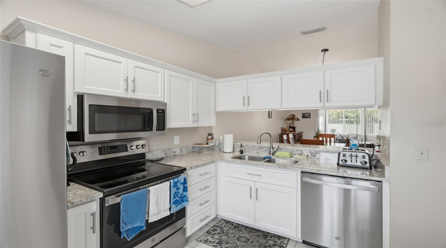 Holiday, Florida 34691, 2 Bedroom Bedrooms, ,2 Bathroombathrooms,Residential,For Sale,Sailmaker,0,Mfrtb8542704
