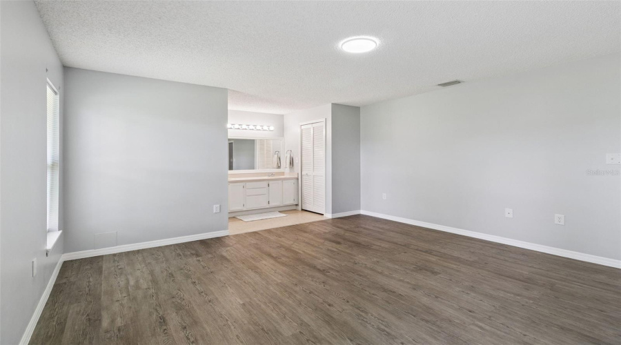 Palm Bay, Florida 32907, 3 Bedroom Bedrooms, ,2 Bathroombathrooms,Residential,For Sale,Forest,0,Mfro6422359