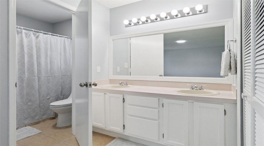 Palm Bay, Florida 32907, 3 Bedroom Bedrooms, ,2 Bathroombathrooms,Residential,For Sale,Forest,0,Mfro6422359