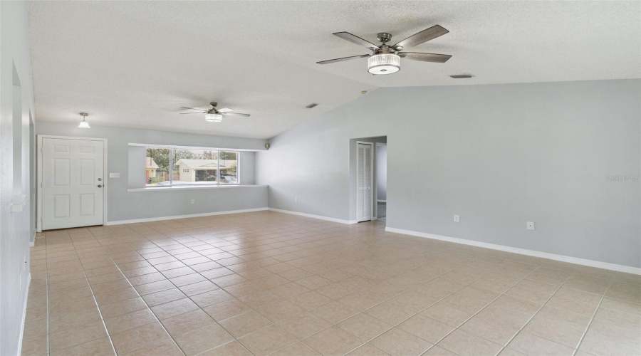 Palm Bay, Florida 32907, 3 Bedroom Bedrooms, ,2 Bathroombathrooms,Residential,For Sale,Forest,0,Mfro6422359