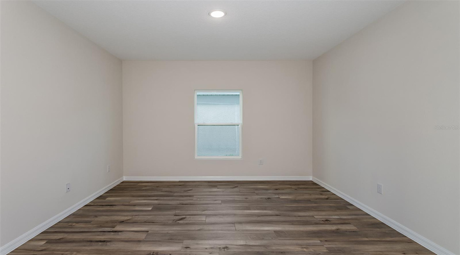 Zephyrhills, Florida 33541, 5 Bedroom Bedrooms, ,3 Bathroombathrooms,Residential,For Sale,Thornhedge,0,Mfrtb8543046