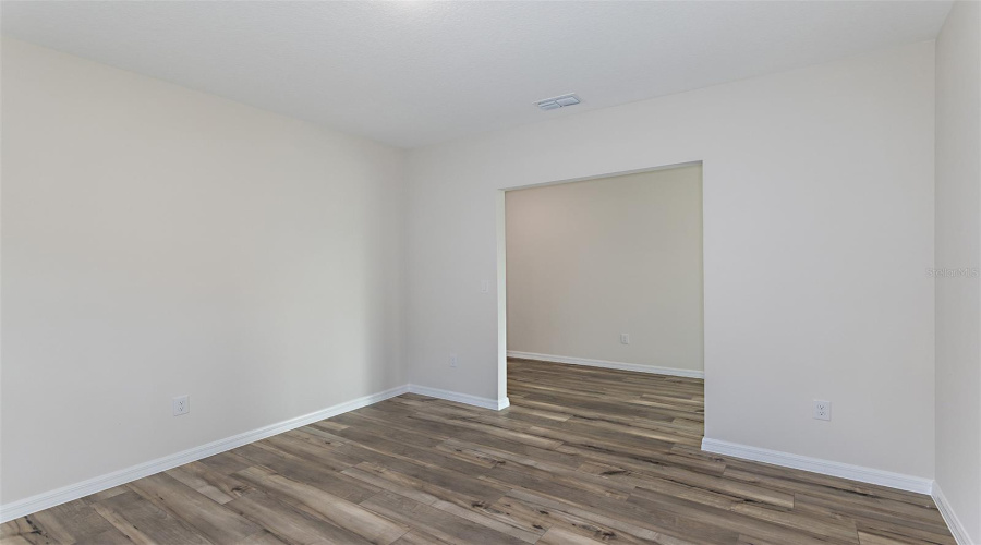 Zephyrhills, Florida 33541, 5 Bedroom Bedrooms, ,3 Bathroombathrooms,Residential,For Sale,Thornhedge,0,Mfrtb8543046