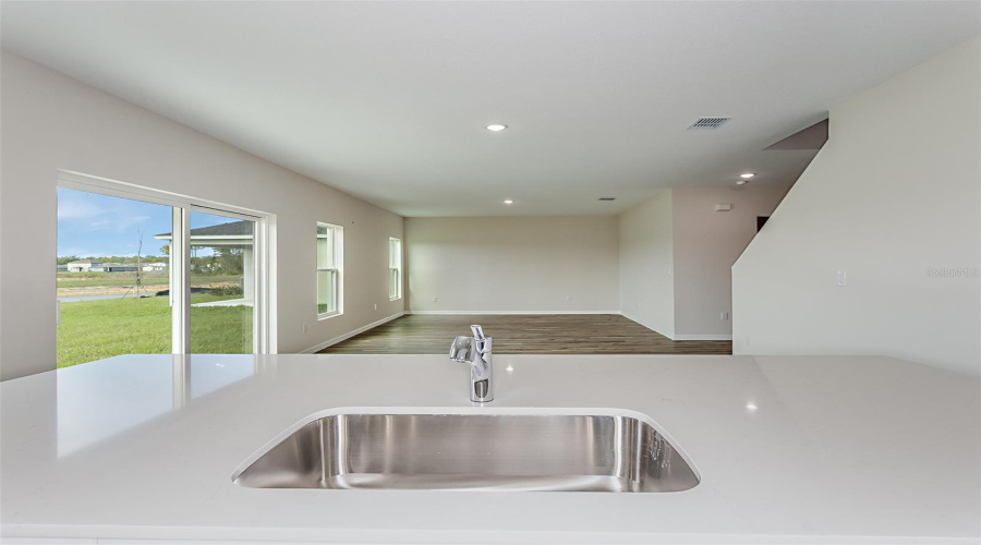 Zephyrhills, Florida 33541, 5 Bedroom Bedrooms, ,3 Bathroombathrooms,Residential,For Sale,Thornhedge,0,Mfrtb8543046