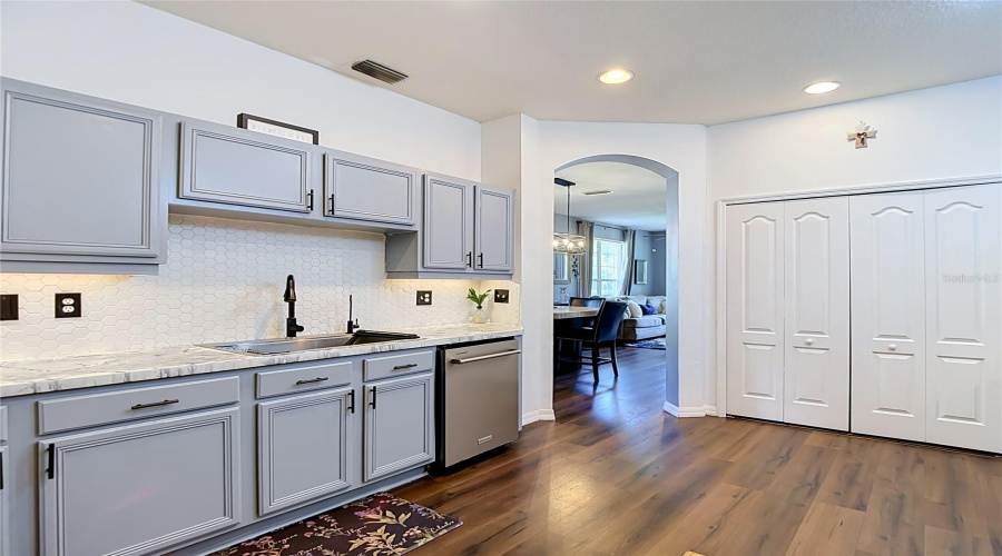 Lutz, Florida 33558, 3 Bedroom Bedrooms, ,2 Bathroombathrooms,Residential,For Sale,Bridgeway,0,Mfrtb8541249