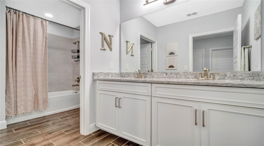 Winter Garden, Florida 34787, 5 Bedroom Bedrooms, ,3 Bathroombathrooms,Residential,For Sale,Bolero,0,Mfro6431472