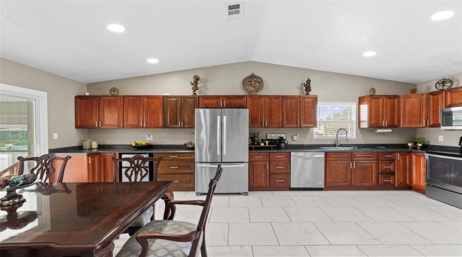 Tampa, Florida 33625, 5 Bedroom Bedrooms, ,5 Bathroombathrooms,Residential,For Sale,Pentail,0,Mfrtb8541603