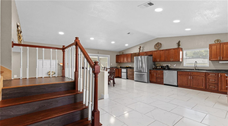 Tampa, Florida 33625, 5 Bedroom Bedrooms, ,5 Bathroombathrooms,Residential,For Sale,Pentail,0,Mfrtb8541603