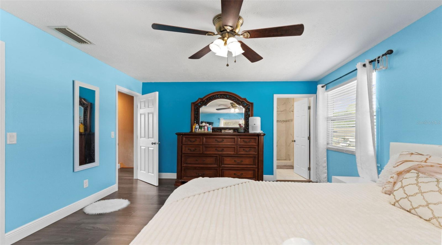 Tampa, Florida 33625, 5 Bedroom Bedrooms, ,5 Bathroombathrooms,Residential,For Sale,Pentail,0,Mfrtb8541603